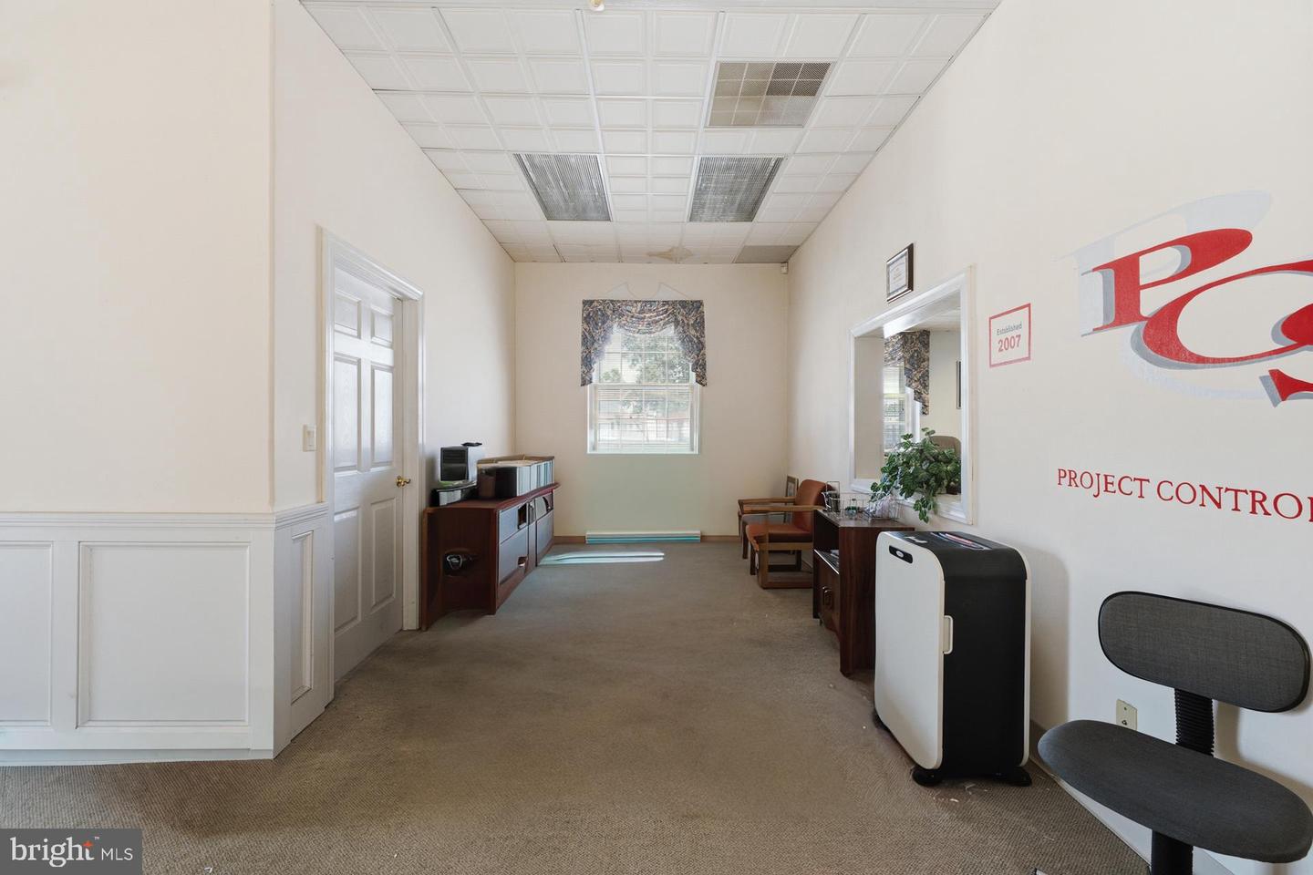 100 Mantua Blvd Property Photo 9
