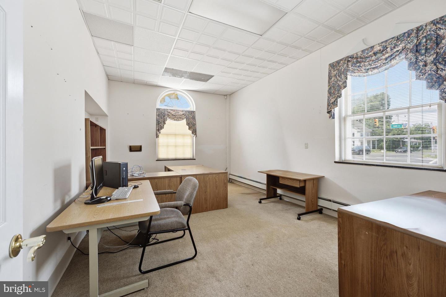 100 Mantua Blvd Property Photo 10