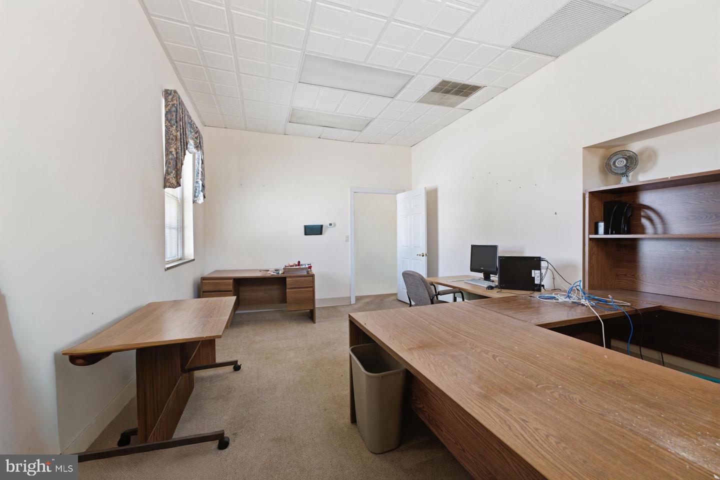 100 Mantua Blvd Property Photo 11