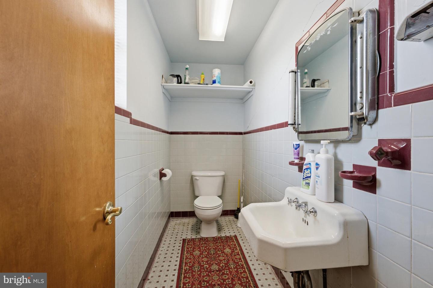 100 Mantua Blvd Property Photo 17
