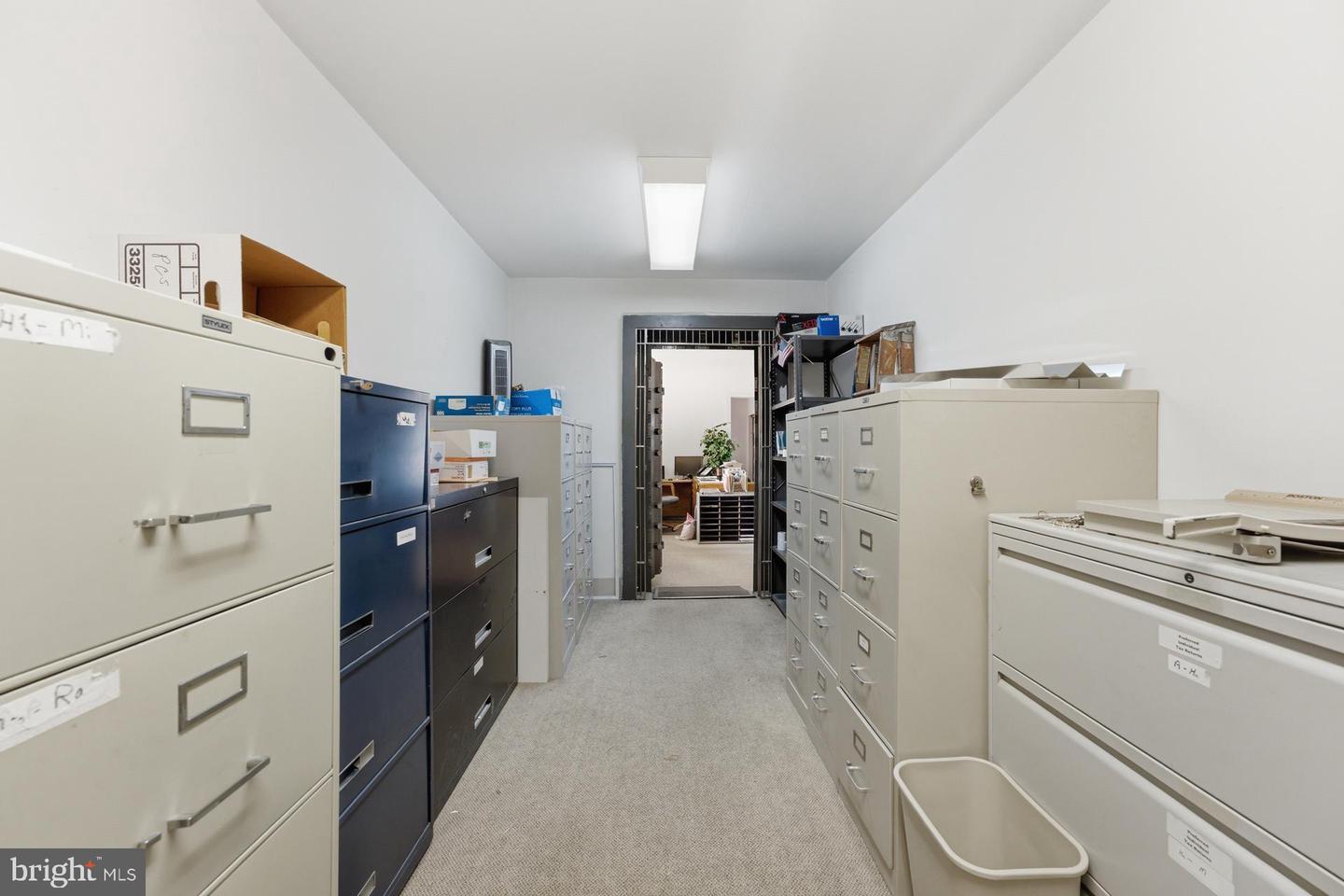 100 Mantua Blvd Property Photo 20
