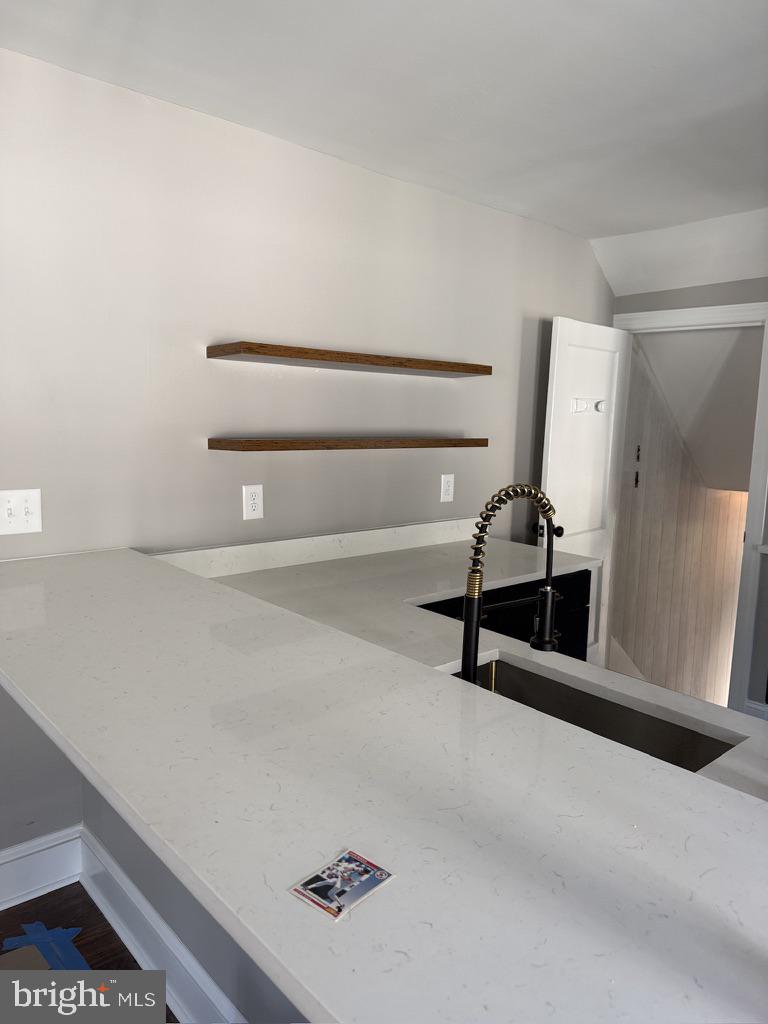 1116 Tatum St Property Photo 6