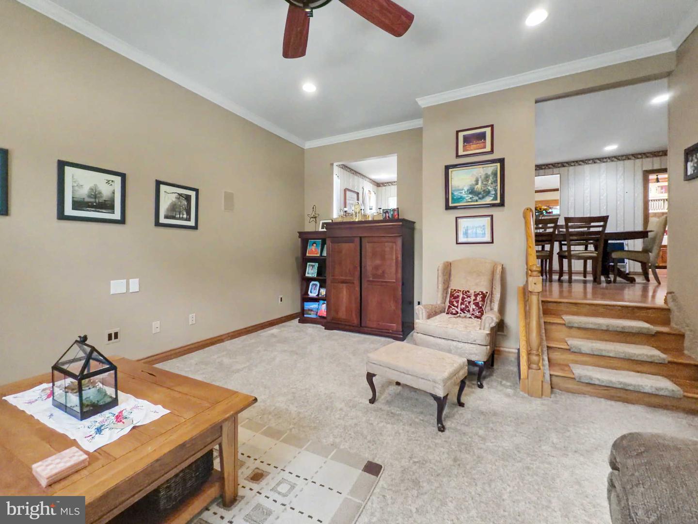 1857 Williamstown Rd Property Photo 7