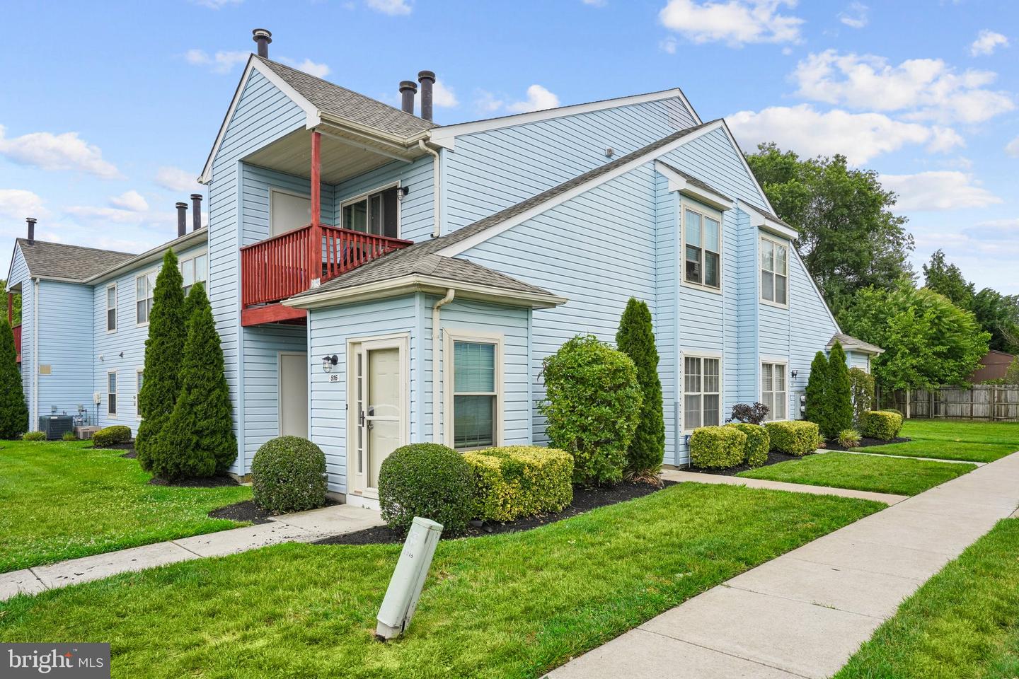 515 CASCADE CT