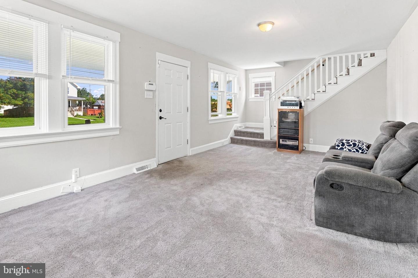 1179 Broadway Property Photo 4
