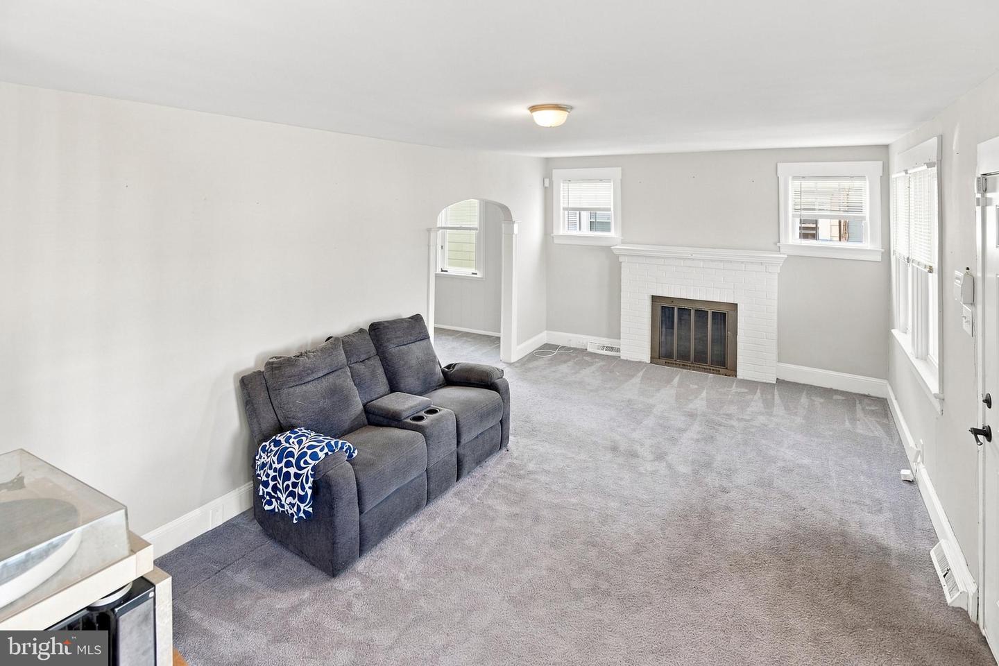 1179 Broadway Property Photo 6