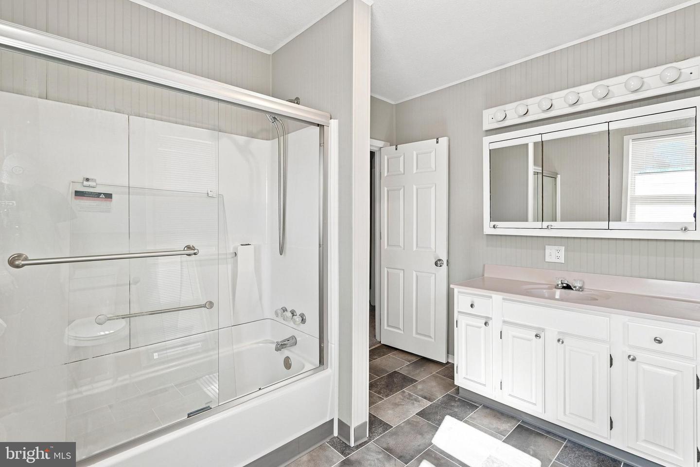 1179 Broadway Property Photo 14