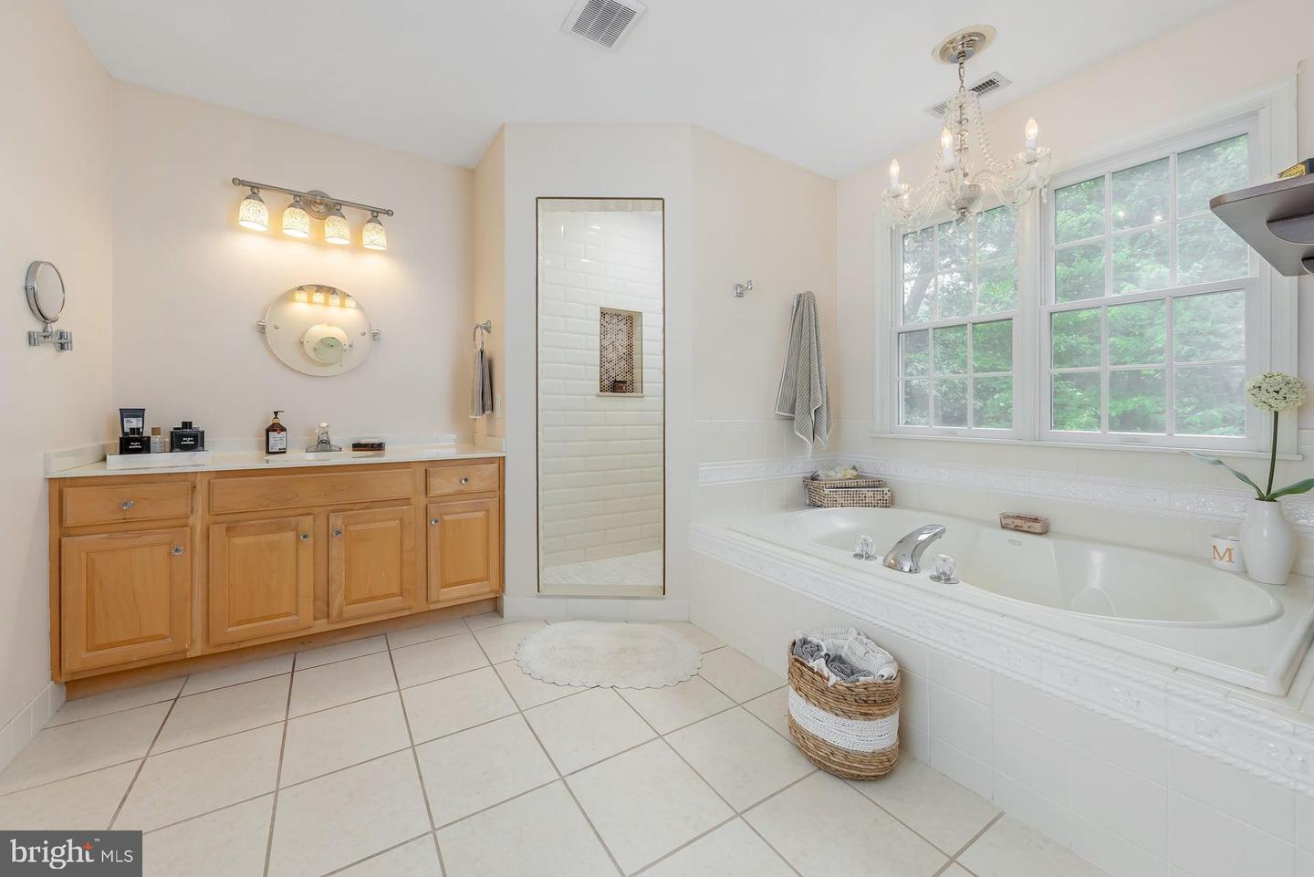 109 Hilltop Ct Property Photo 25