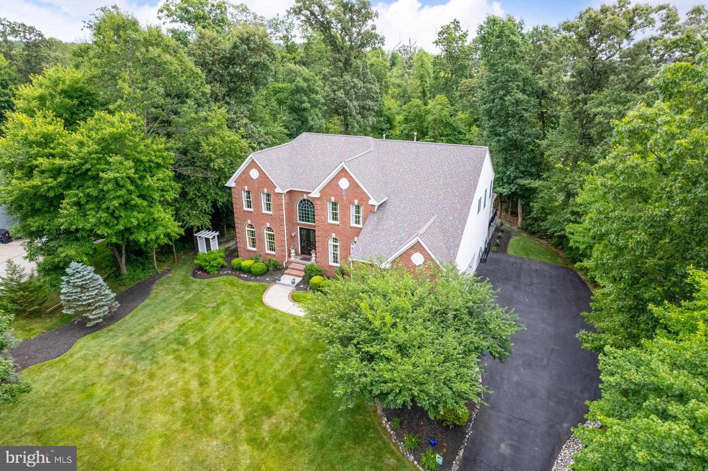 109 Hilltop Ct Property Photo 46