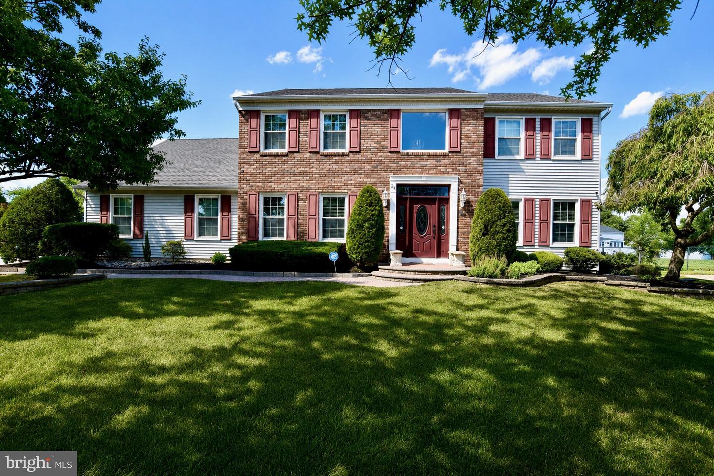 24 Jamie Dr Property Photo 1