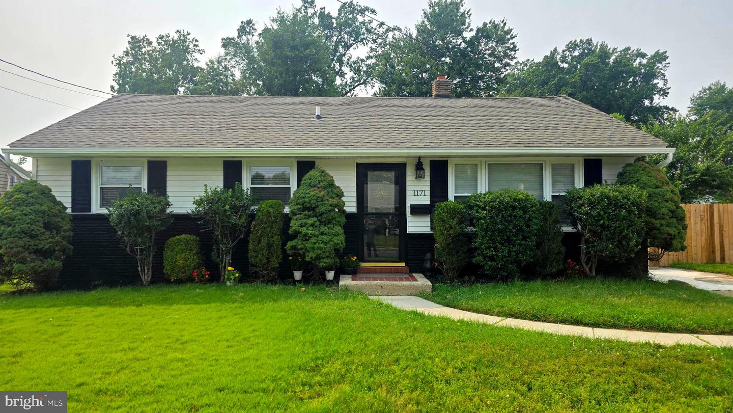 1171 Lewis Ter Property Photo 2