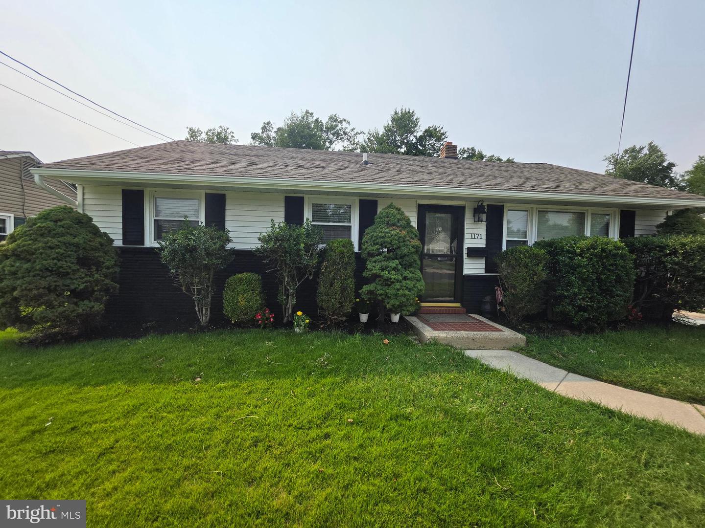1171 Lewis Ter Property Photo 4
