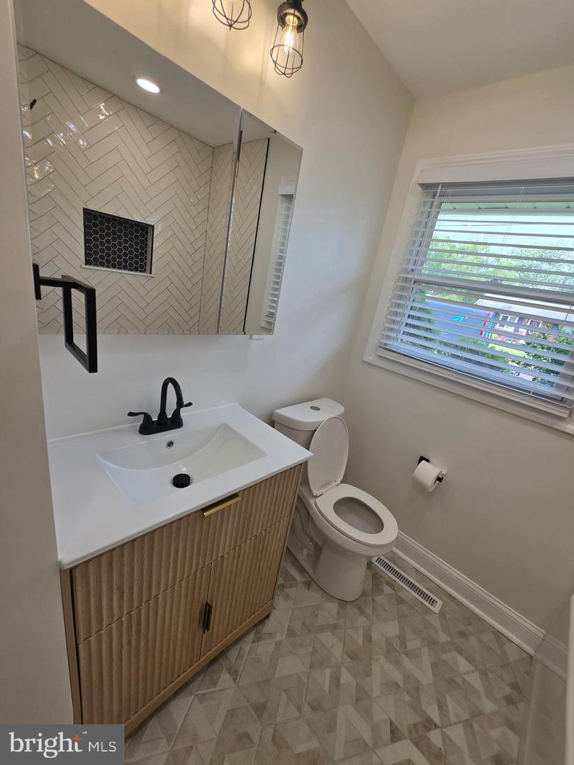 1171 Lewis Ter Property Photo 23