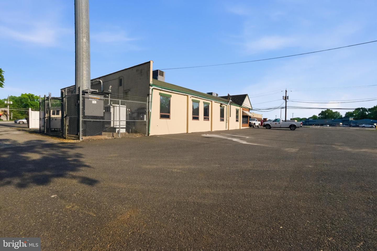 109 Budd Blvd Property Photo 4