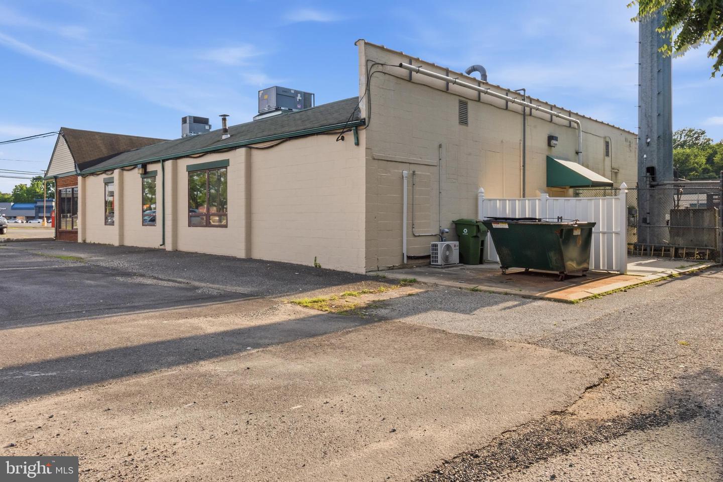109 Budd Blvd Property Photo 6