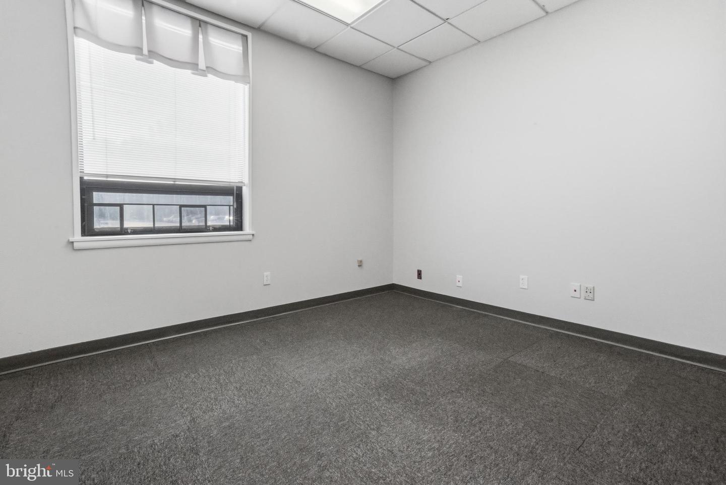 109 Budd Blvd Property Photo 8