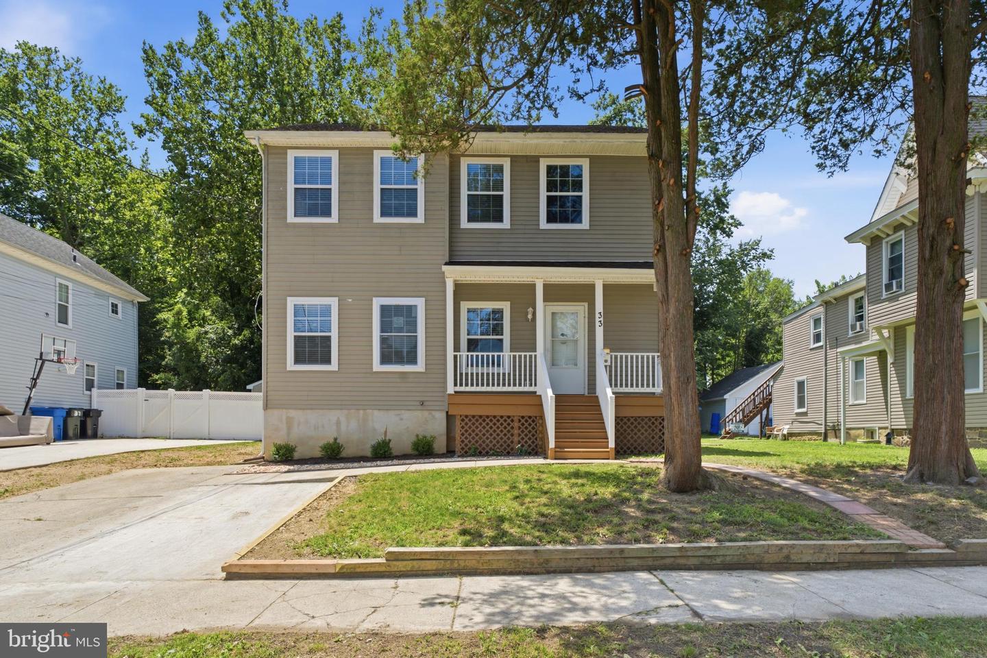 33 Hopkins St Property Photo 6