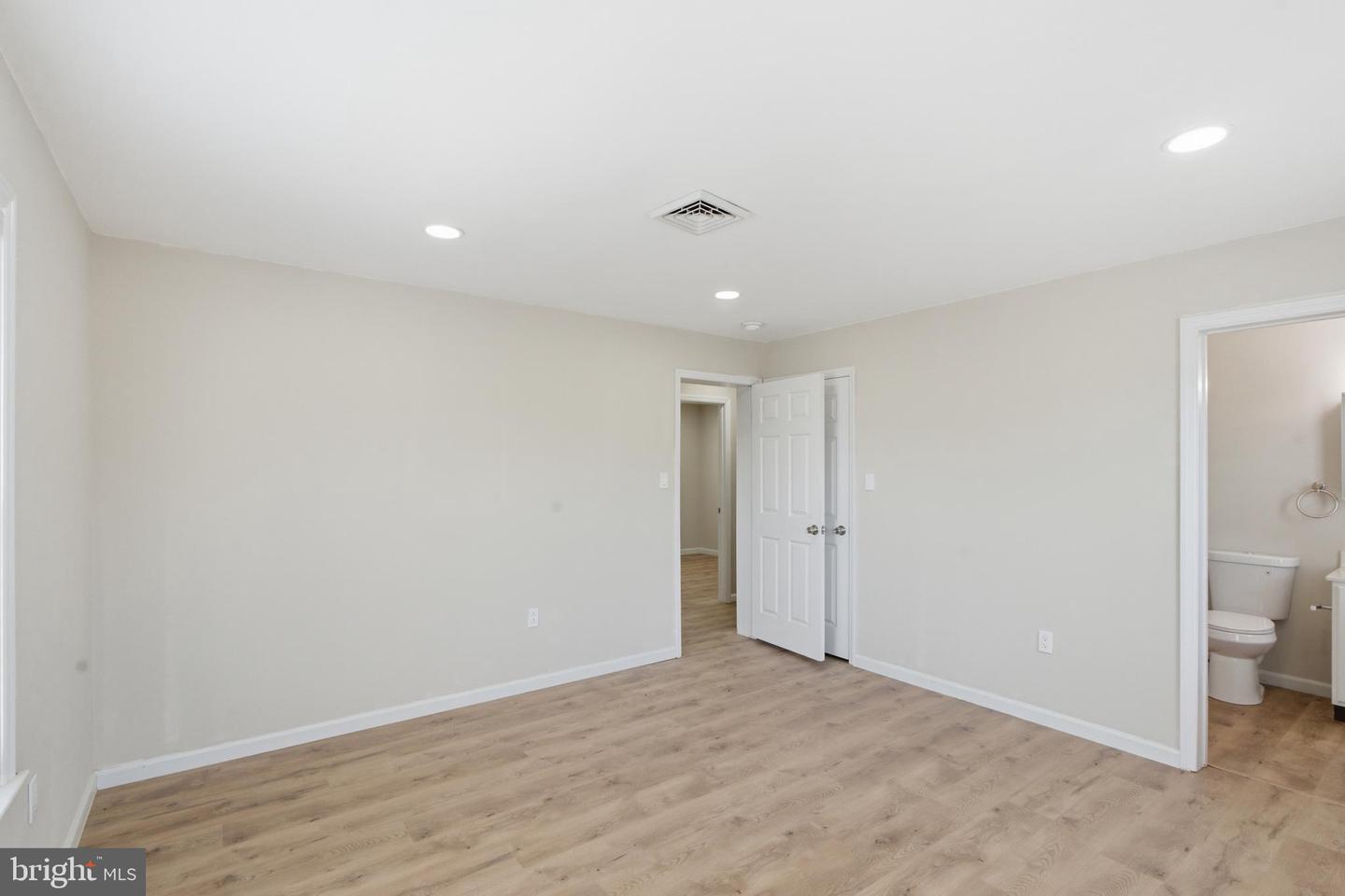 33 Hopkins St Property Photo 29