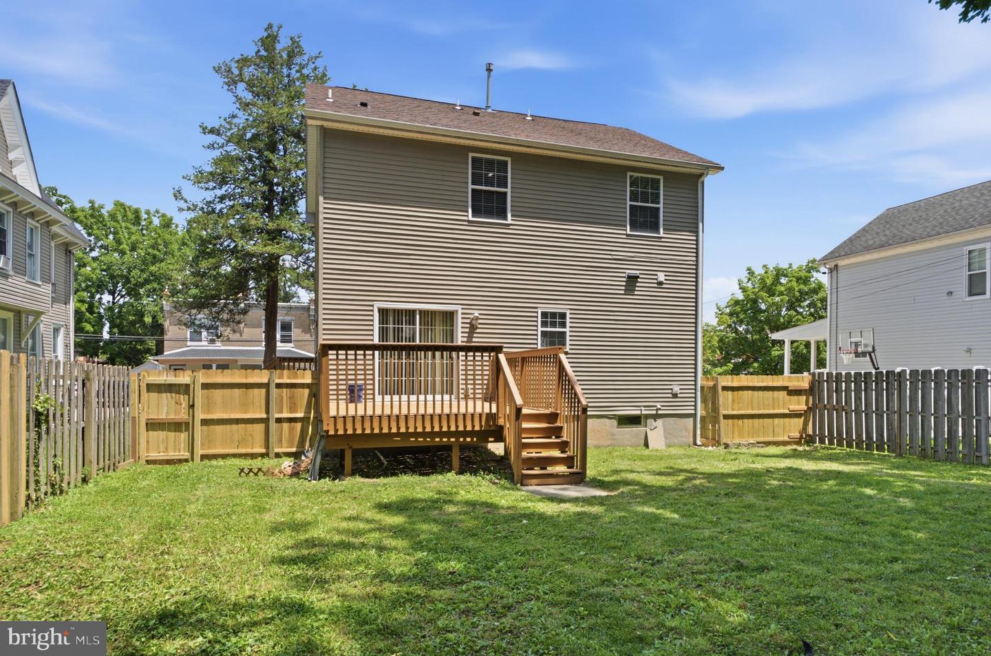33 Hopkins St Property Photo 40