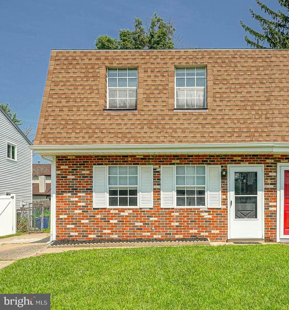 15 Fomalhaut Ct Property Photo 1