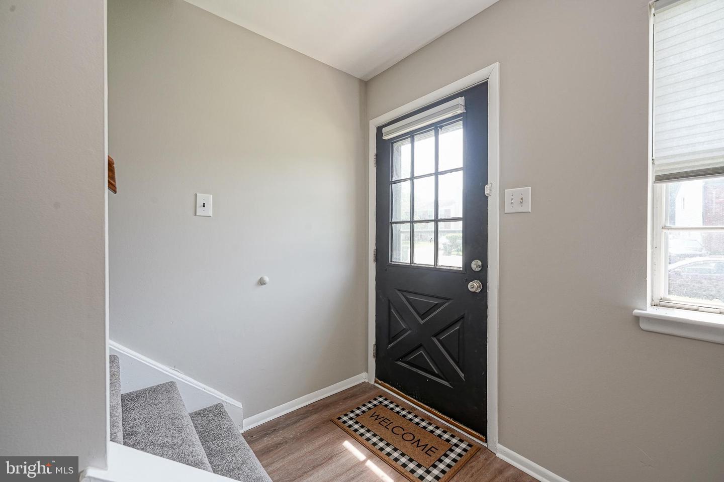 15 Fomalhaut Ct Property Photo 3