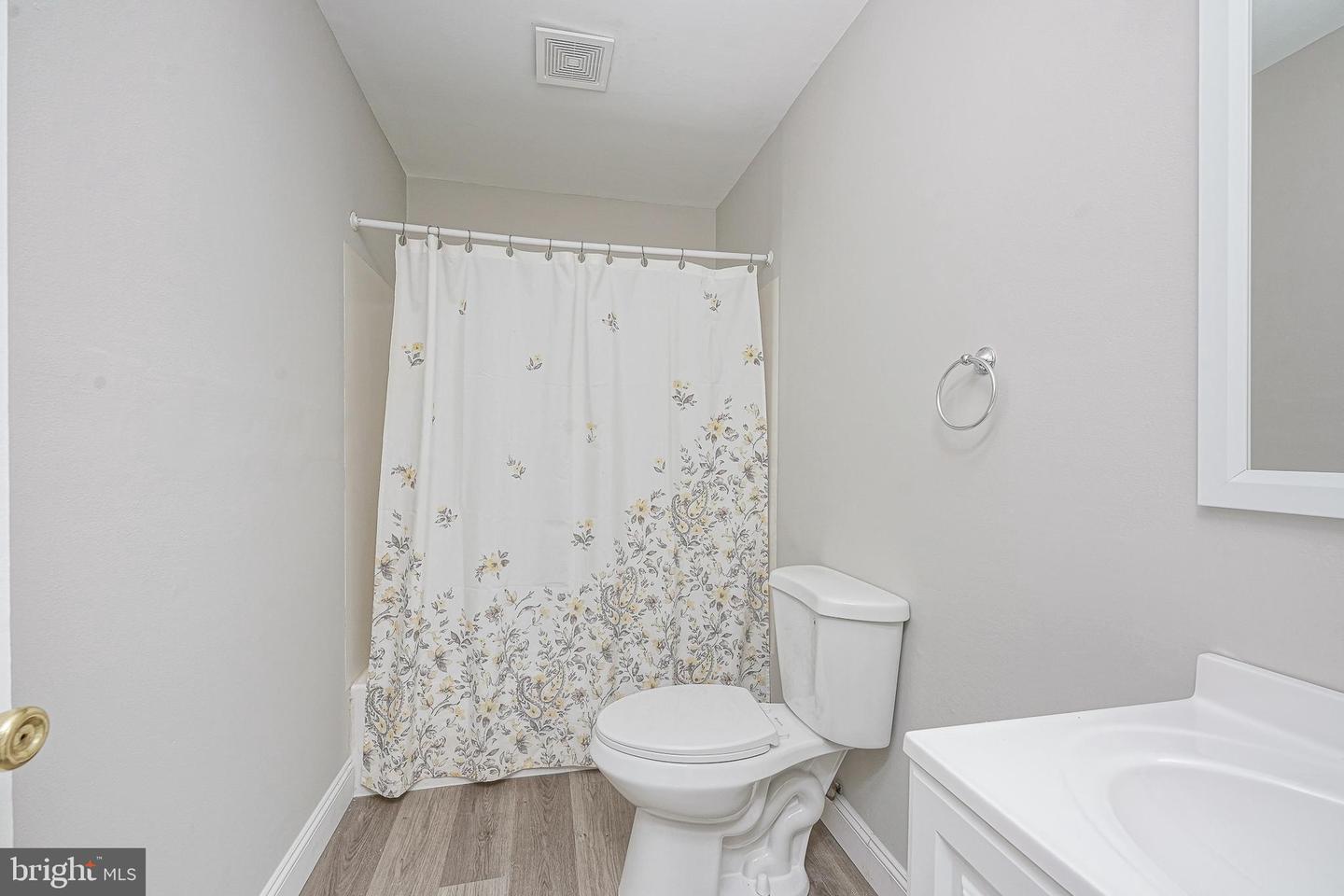 15 Fomalhaut Ct Property Photo 18