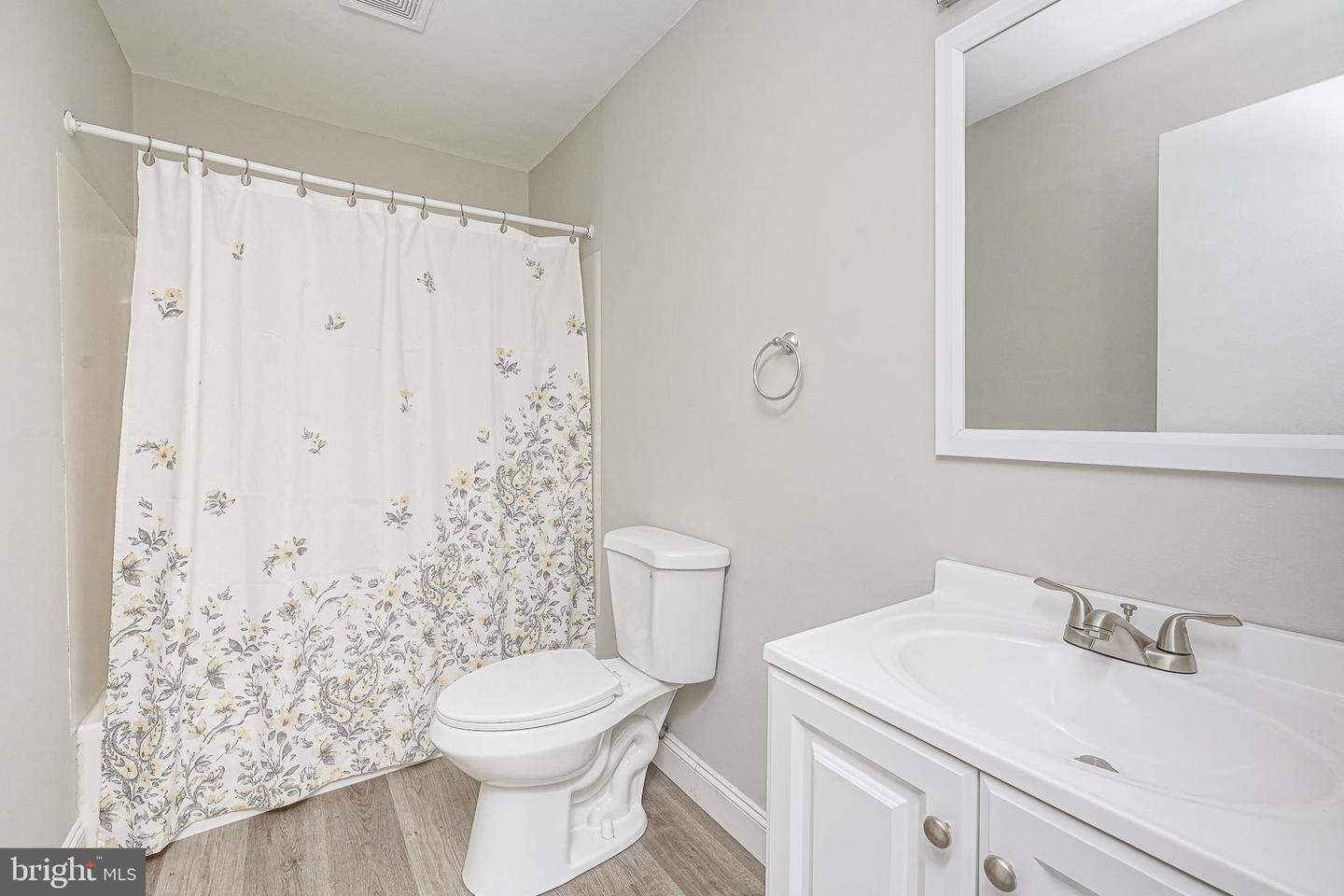 15 Fomalhaut Ct Property Photo 19