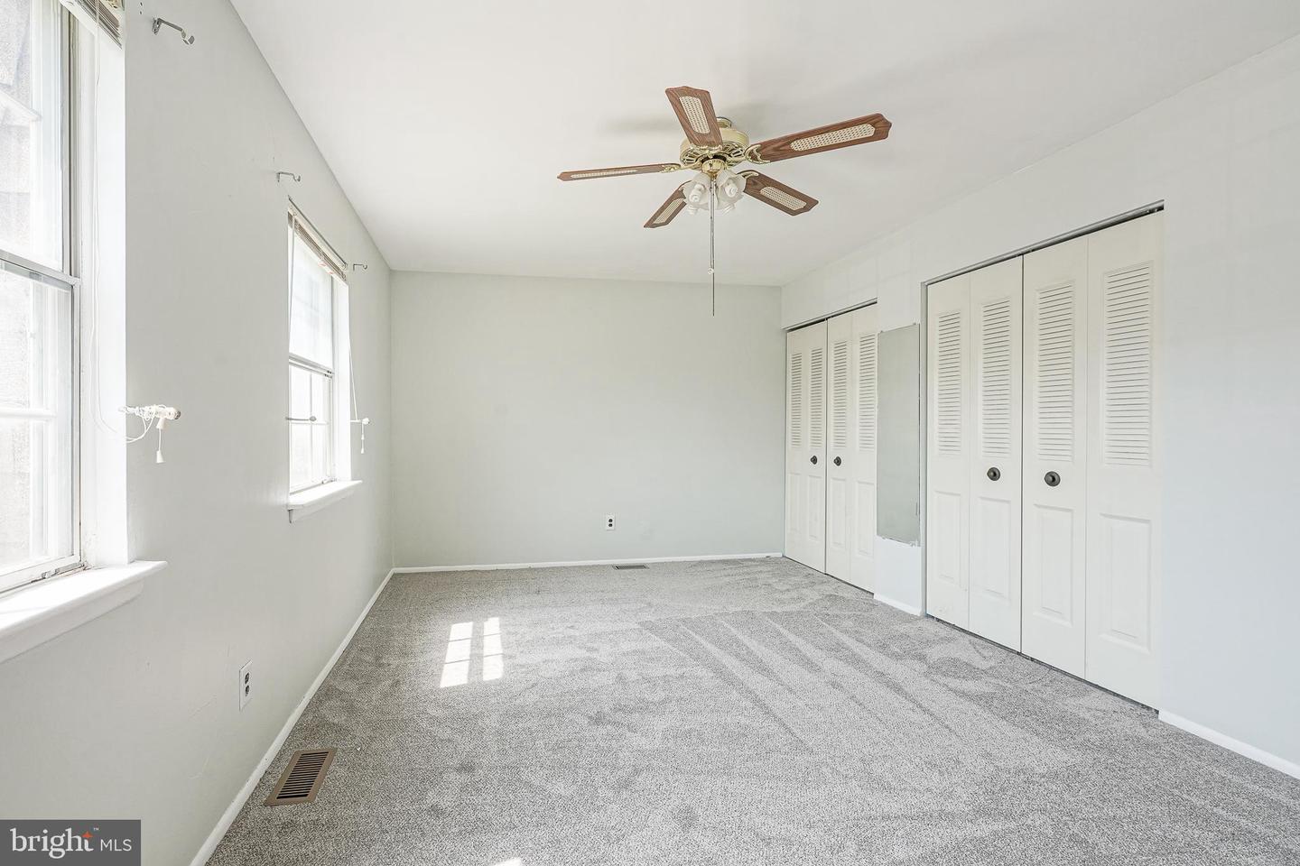 15 Fomalhaut Ct Property Photo 22