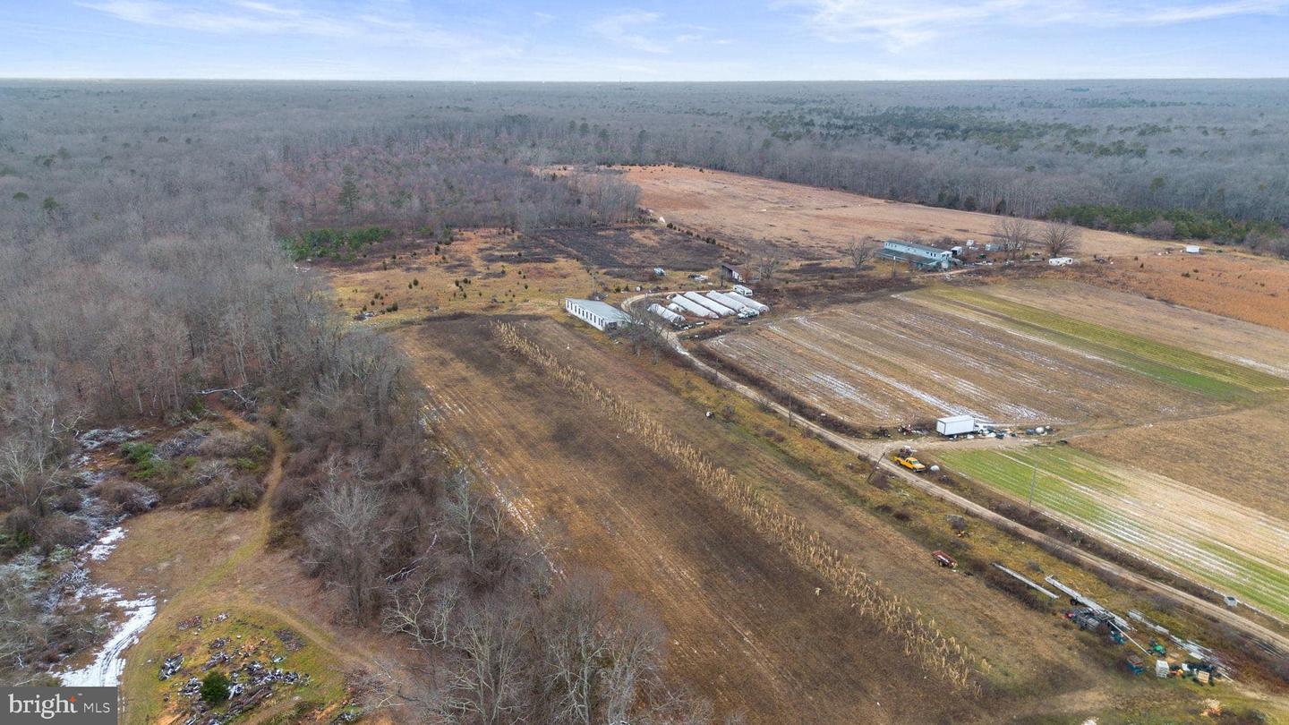 2090 Blue Bell Rd Property Photo 12