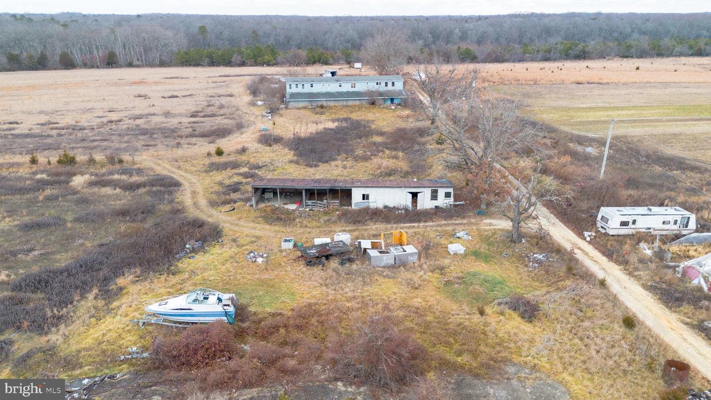 2090 Blue Bell Rd Property Photo 18