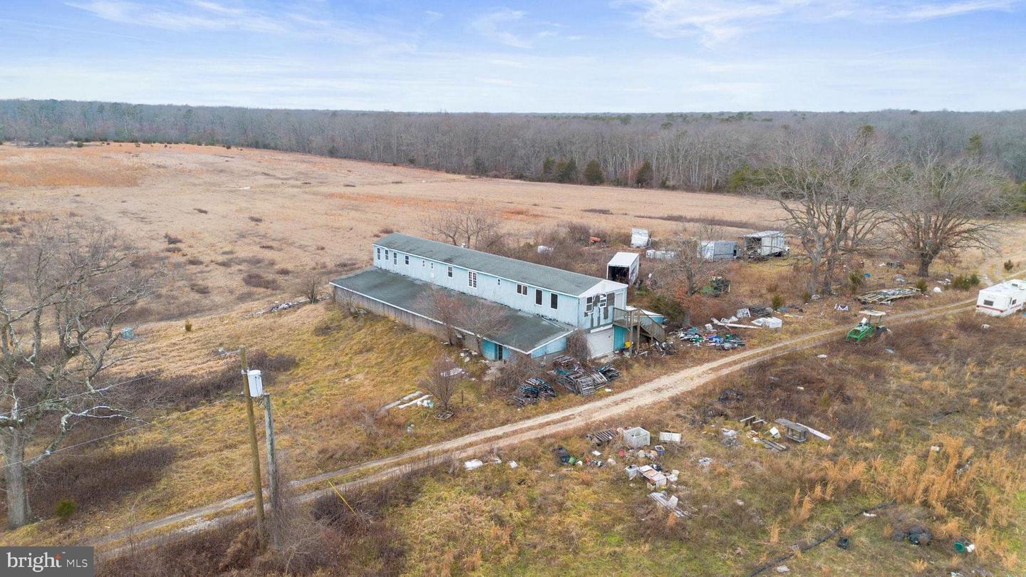 2090 Blue Bell Rd Property Photo 21