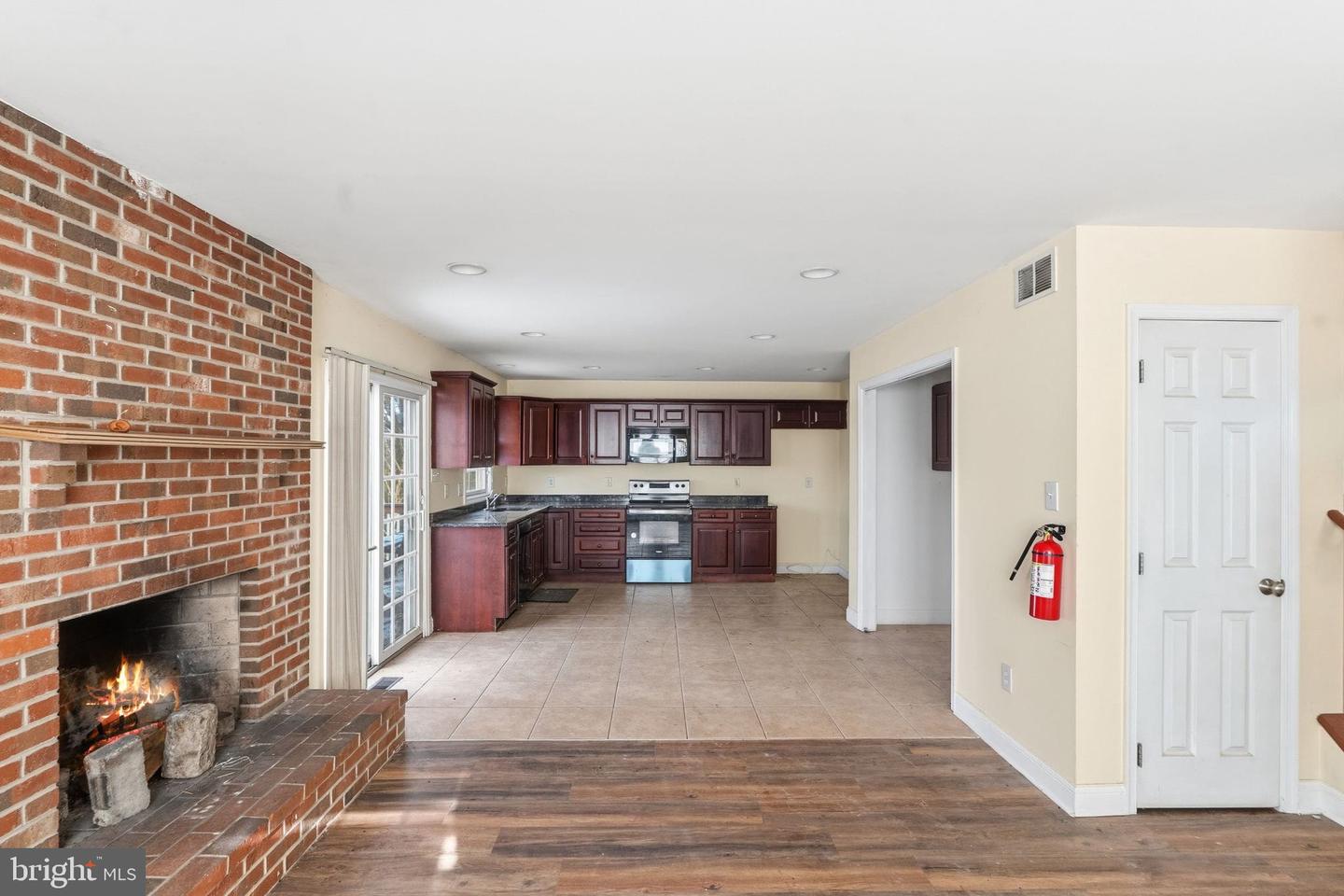 2090 Blue Bell Rd Property Photo 30