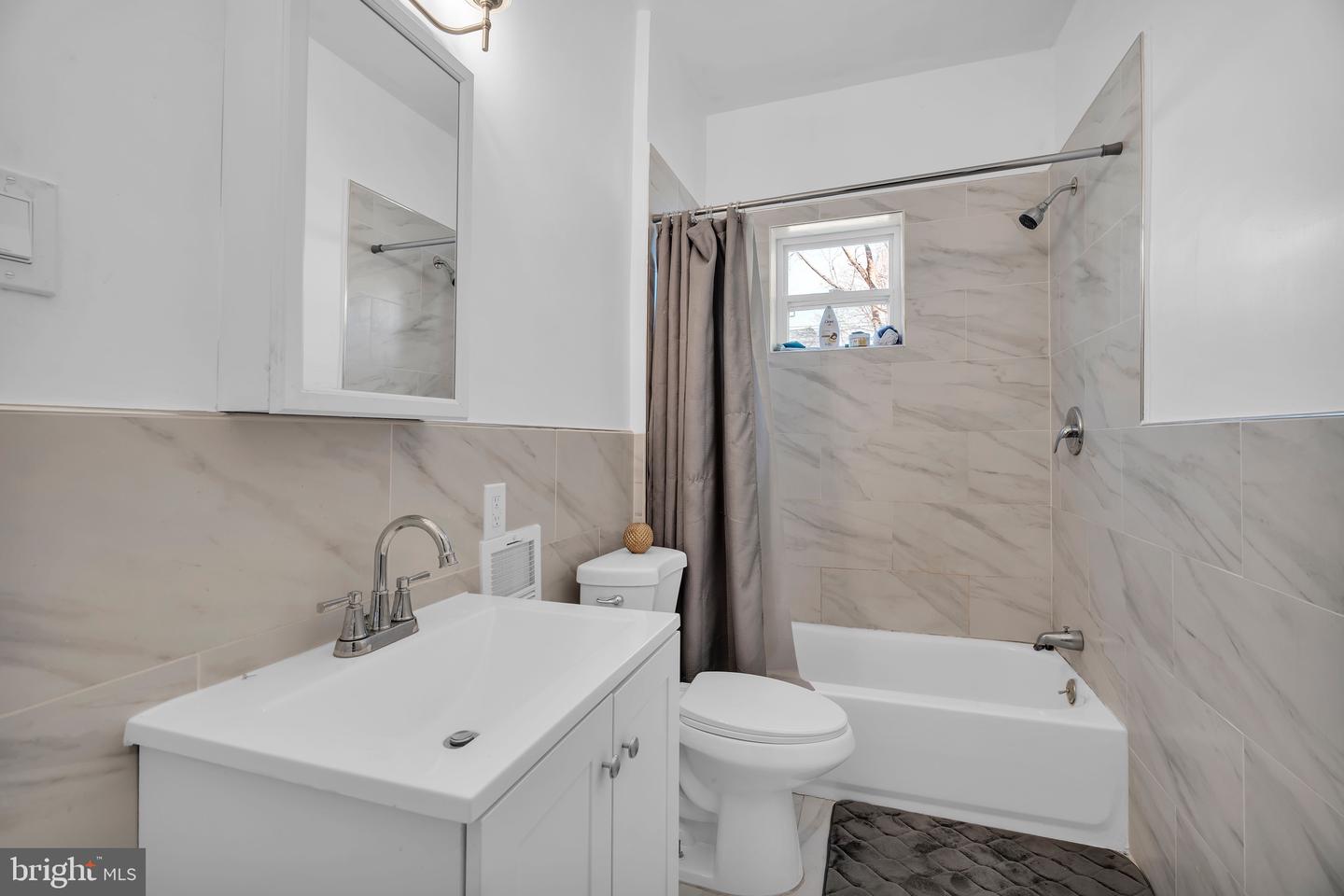 47 Curtis Ave Property Photo 8