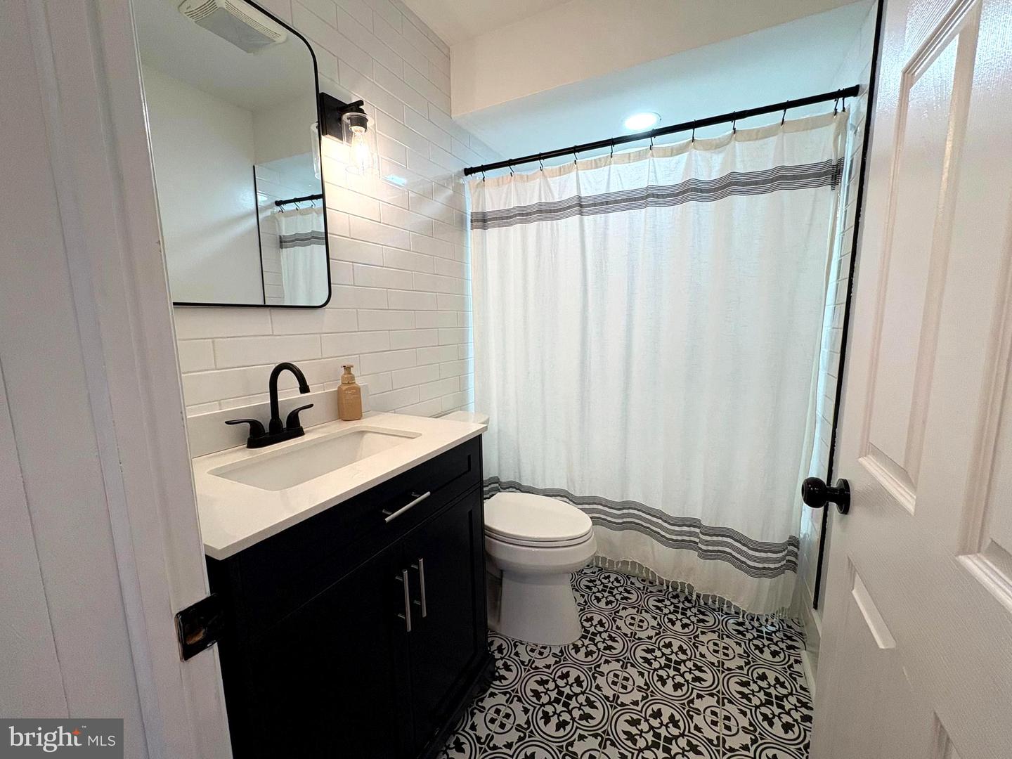 309 Washington Ave Property Photo 17