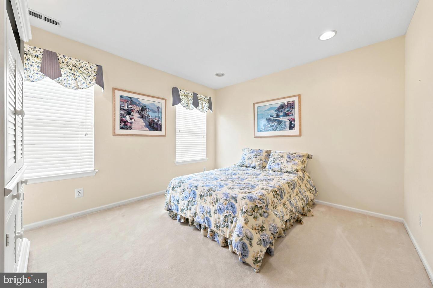 38 Pitman Pl Property Photo 11