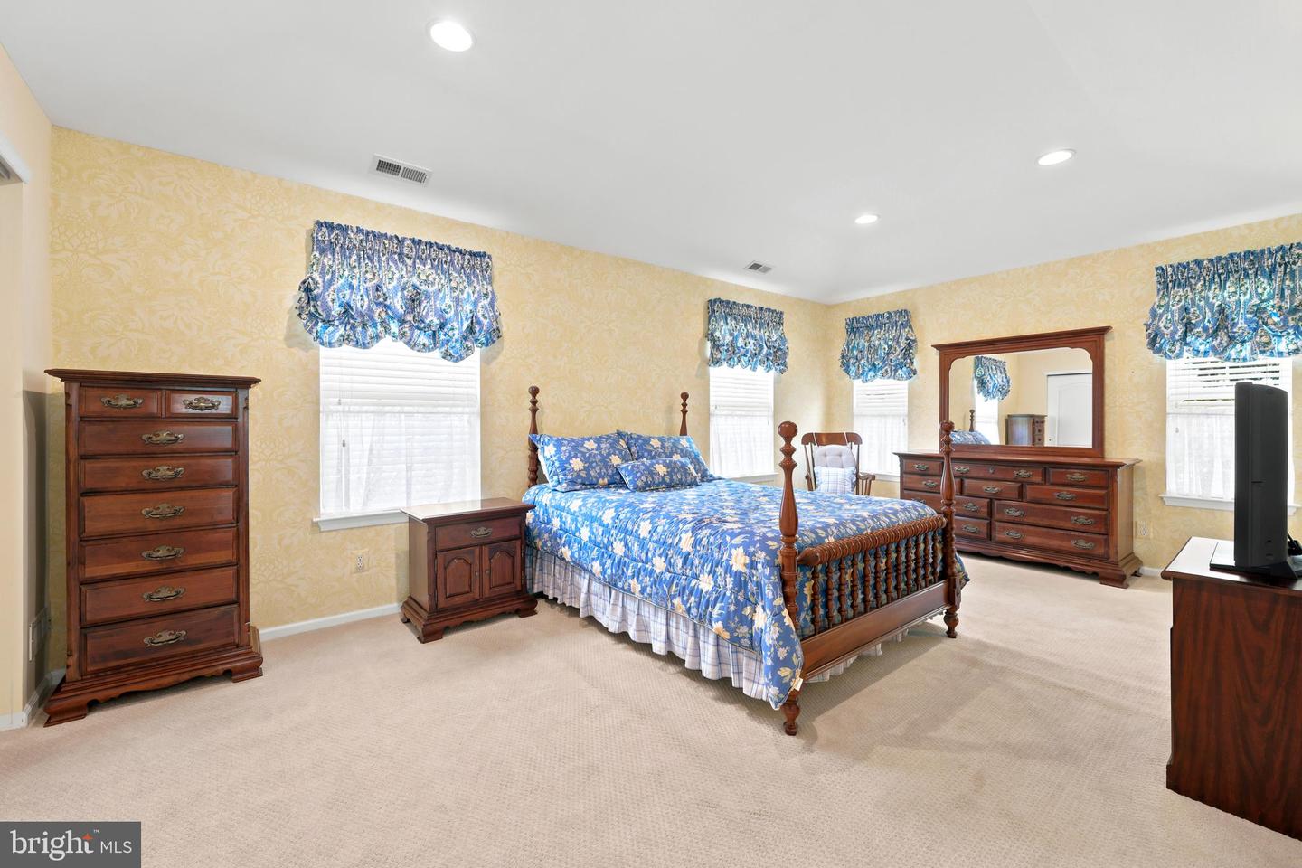 38 Pitman Pl Property Photo 27