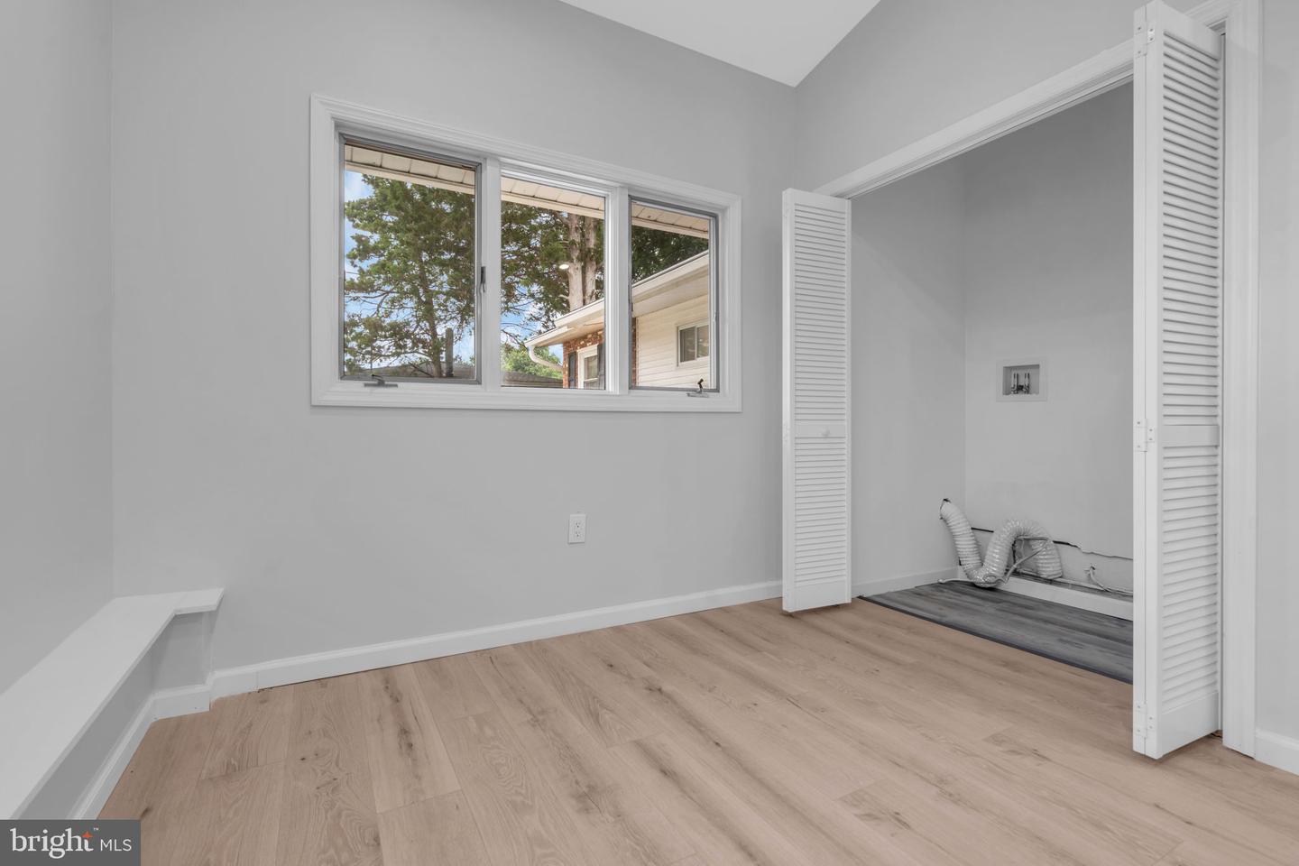 460 Second St Property Photo 29