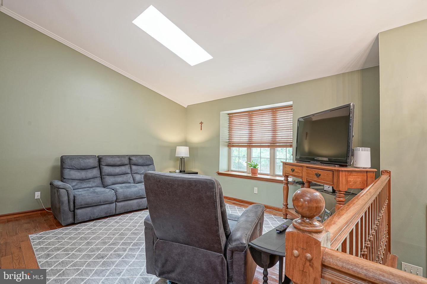 1564 Sunny Hill Ave Property Photo 4
