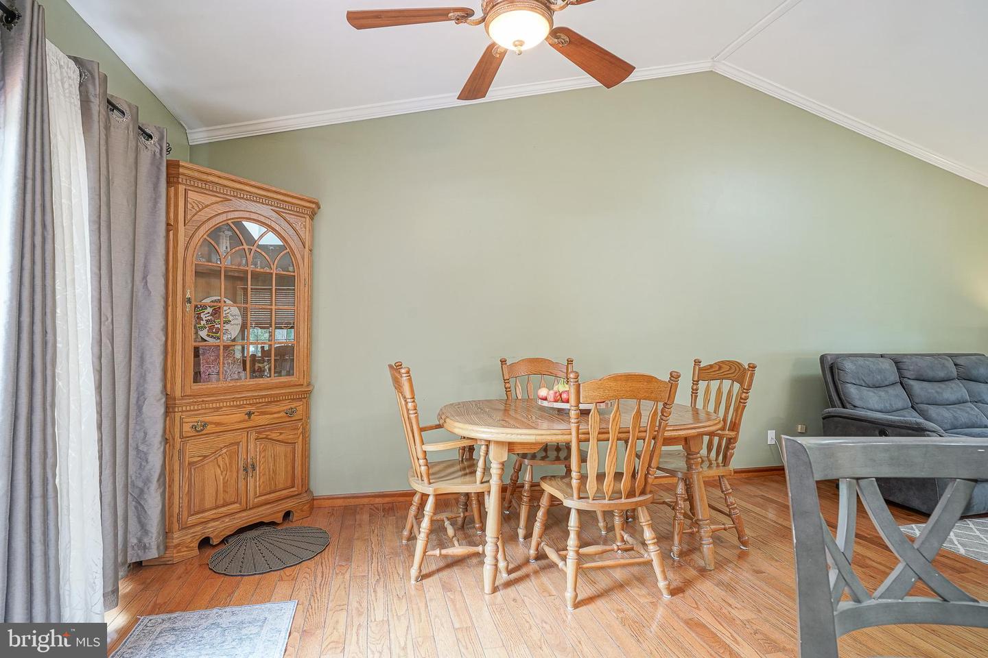 1564 Sunny Hill Ave Property Photo 13