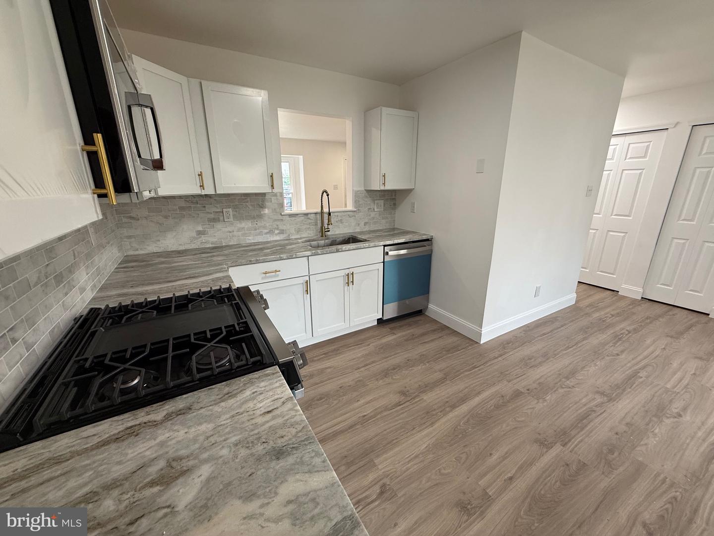 5 Genard Ct Property Photo 6