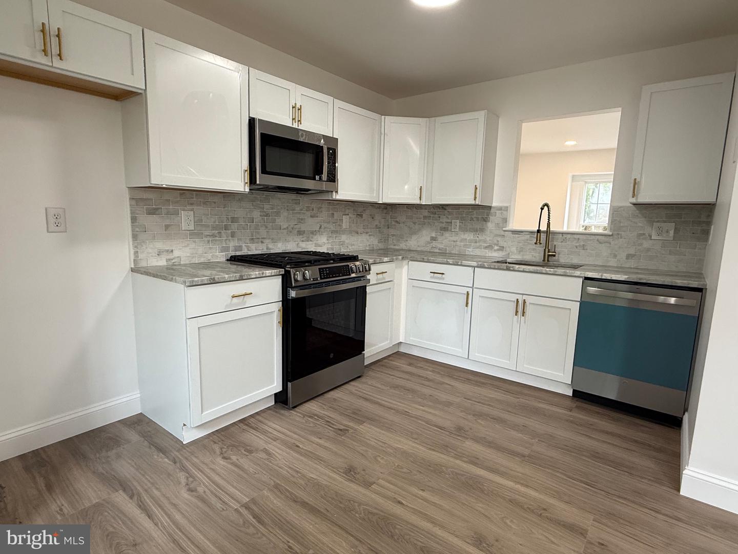 5 Genard Ct Property Photo 7