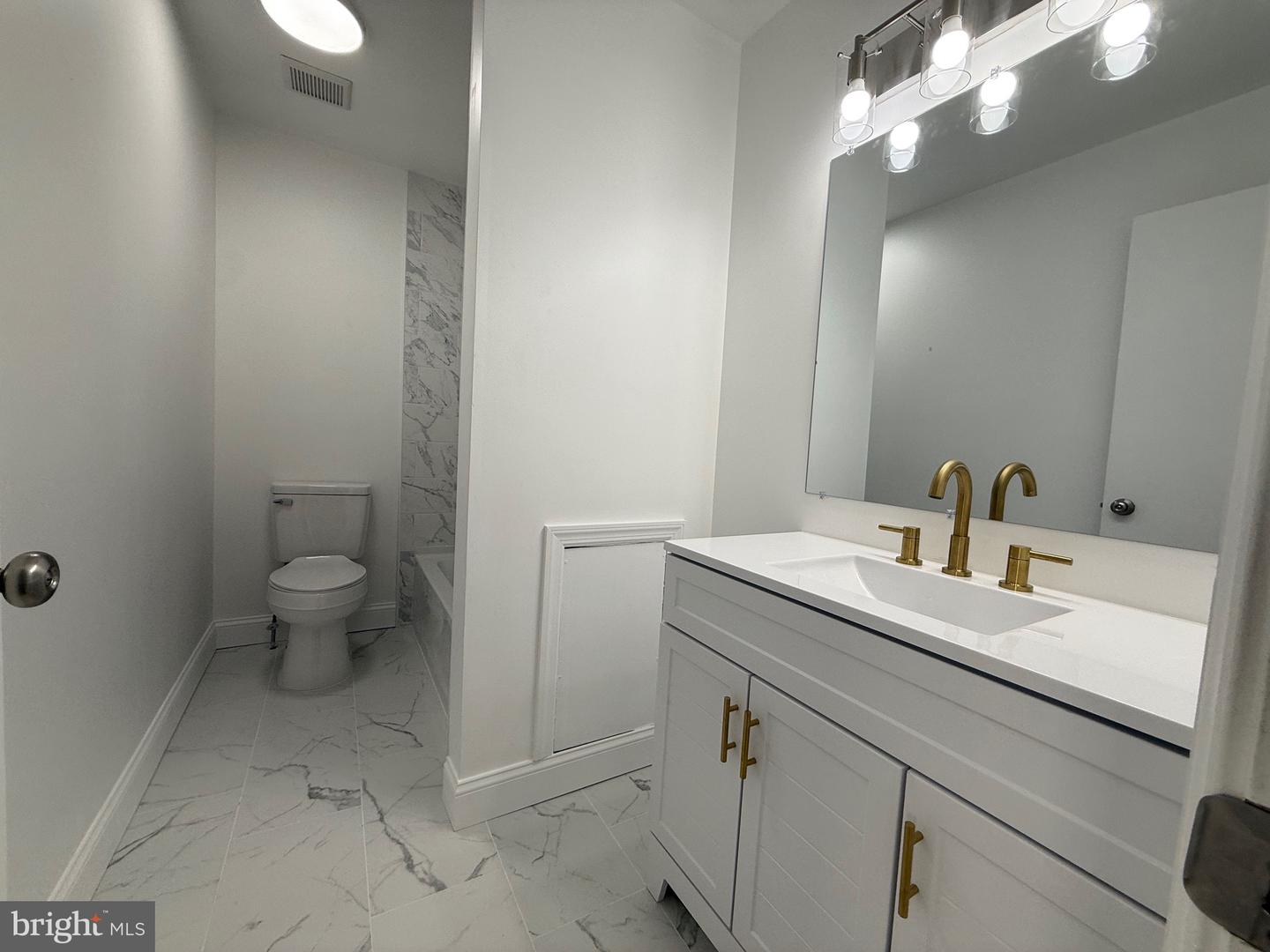 5 Genard Ct Property Photo 9