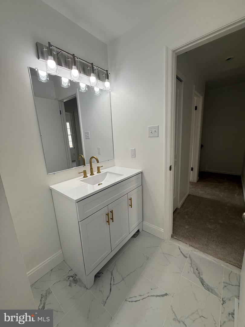 5 Genard Ct Property Photo 11