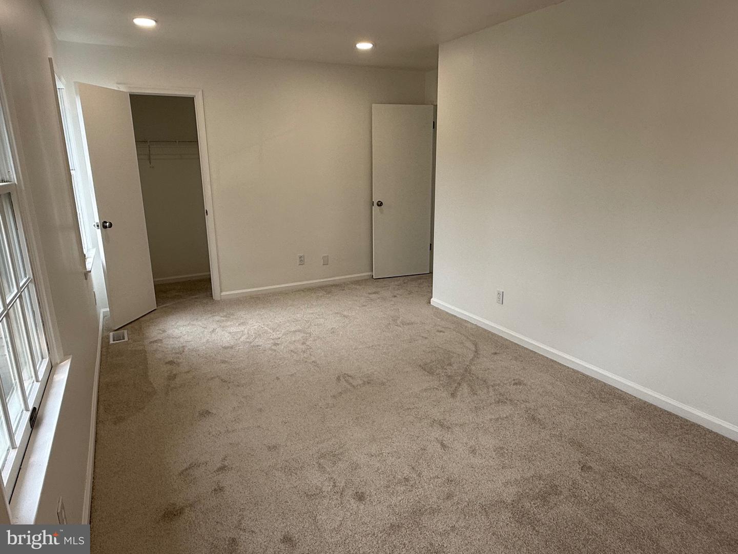 5 Genard Ct Property Photo 13