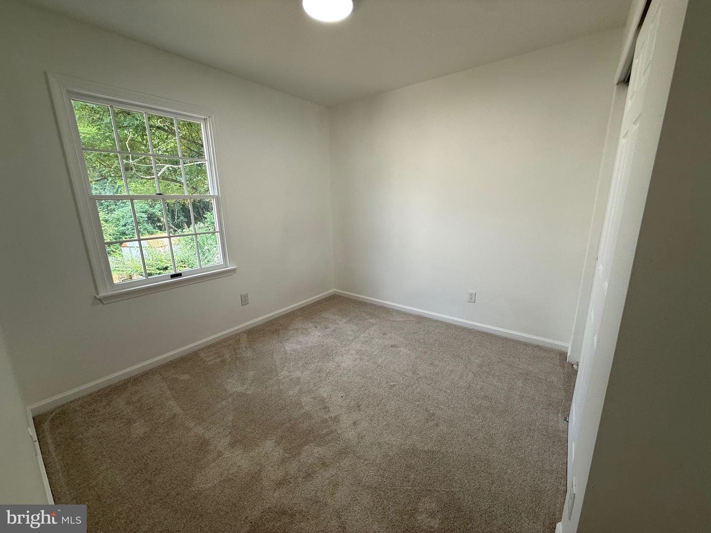 5 Genard Ct Property Photo 14
