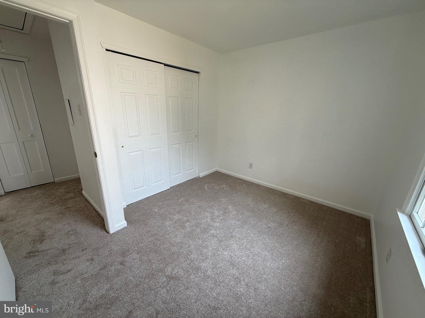 5 Genard Ct Property Photo 15