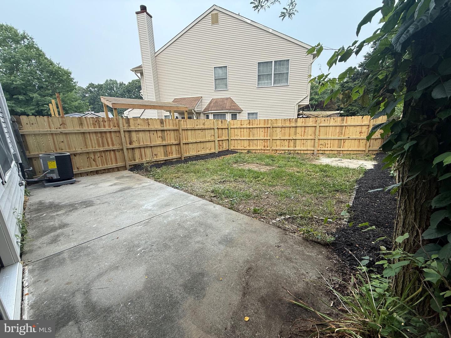 5 Genard Ct Property Photo 17