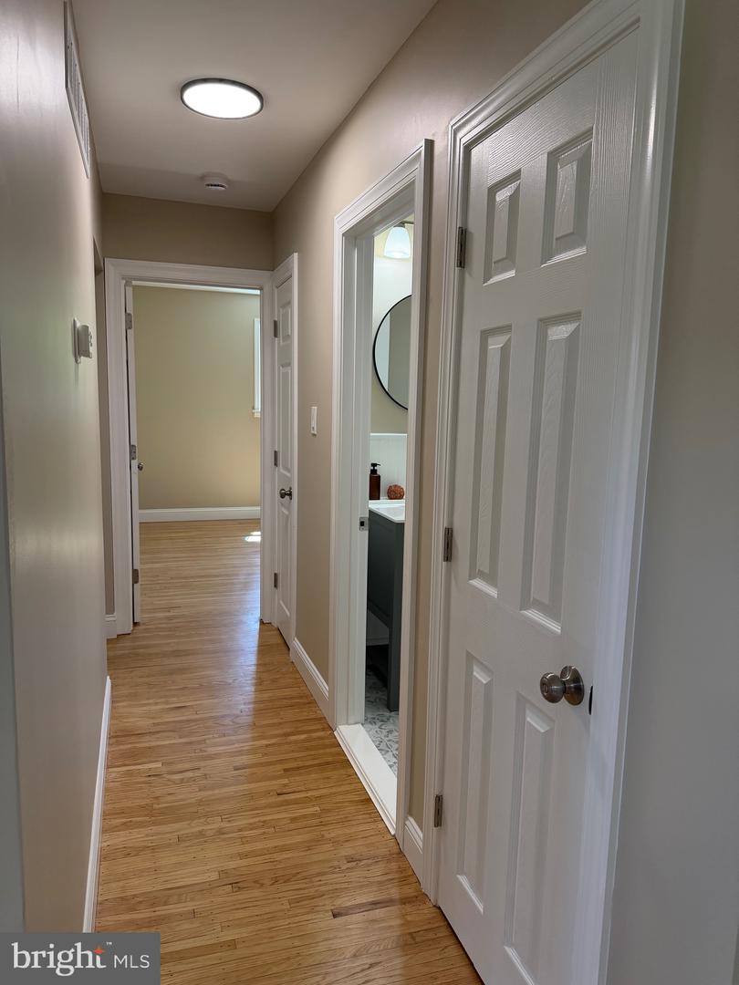 25 Theresa Ln Property Photo 5