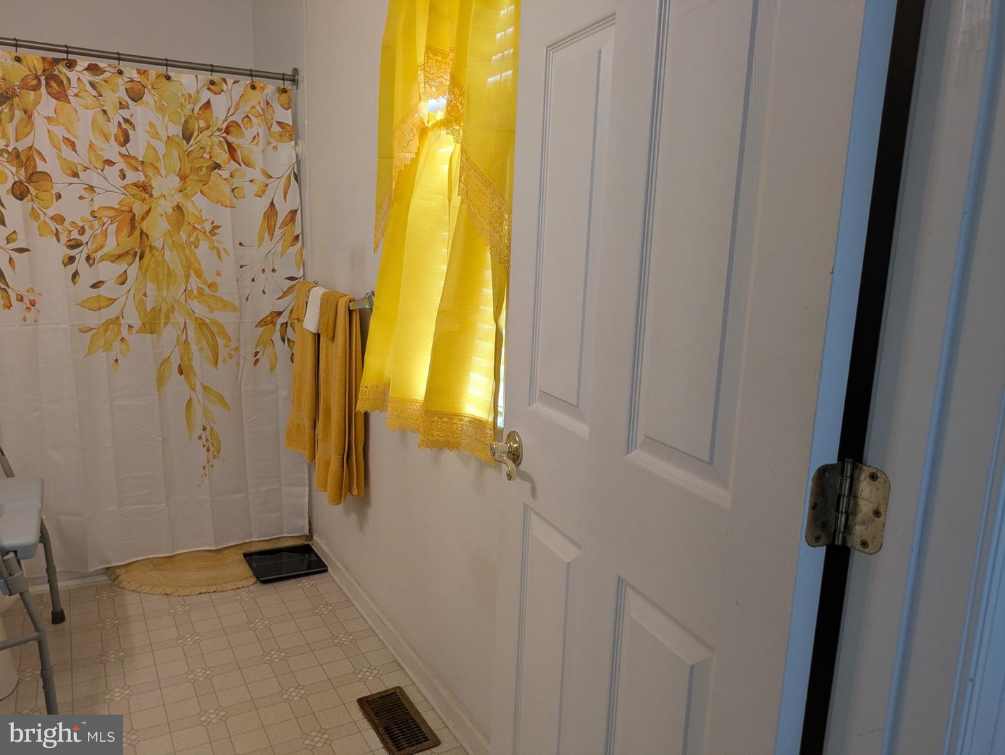 515 Howey Dr Property Photo 21