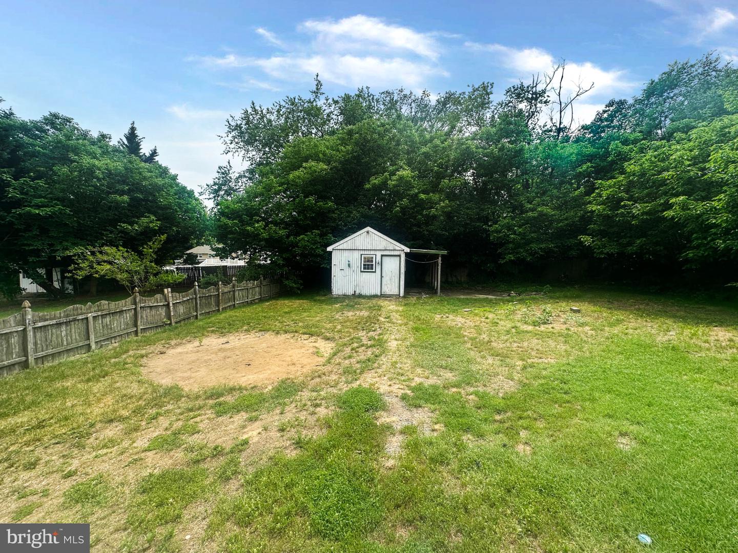 31 Trilby Ave Property Photo 9